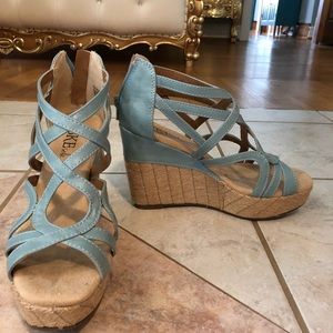 BKE sole wedge sandals